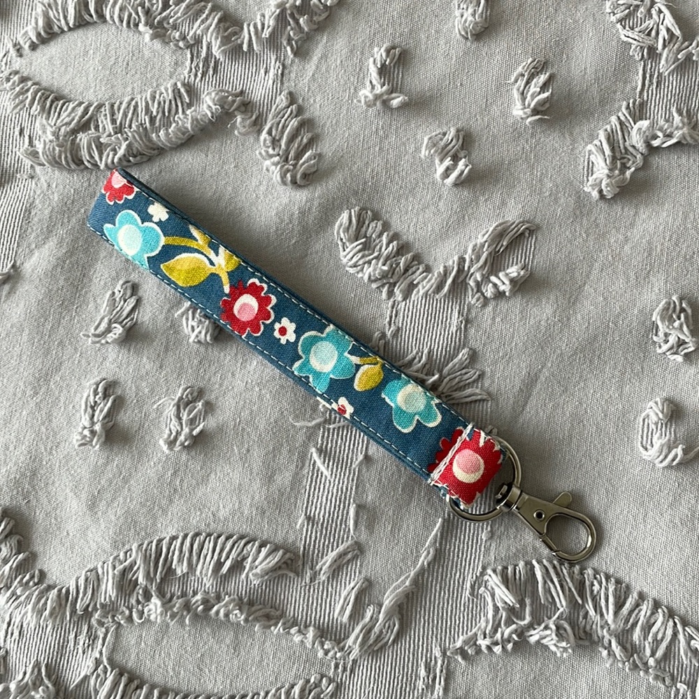 Vera Bradley Key Holder, Floral Colors